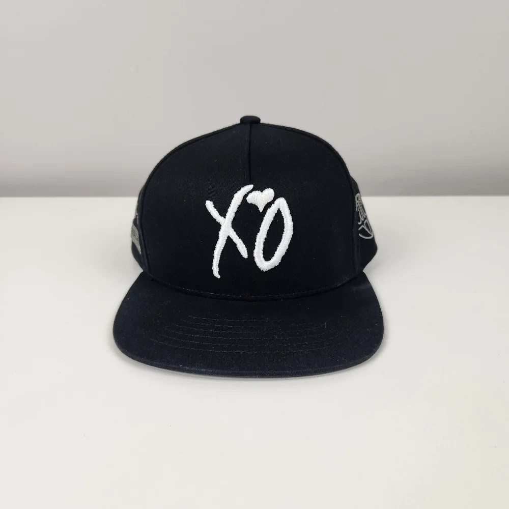 The Weeknd After Hours 2025 Tour Hat - Picture 1 of 4